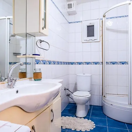 Διαμέρισμα Central And Colorful Flat In Caferaga Kadikoy Κωνσταντινούπολη
