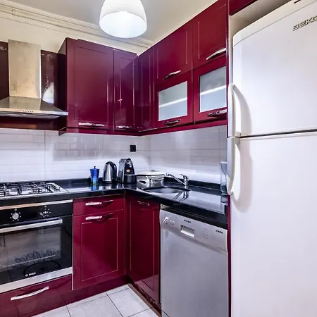 Central And Colorful Flat In Caferaga Kadikoy * Κωνσταντινούπολη